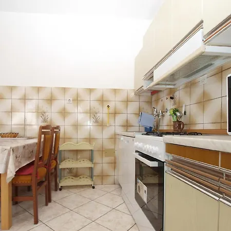 Fuer 4 Personen Ca 46 Qm In Fazana, Istrien Istrische Riviera Apartment Fazana